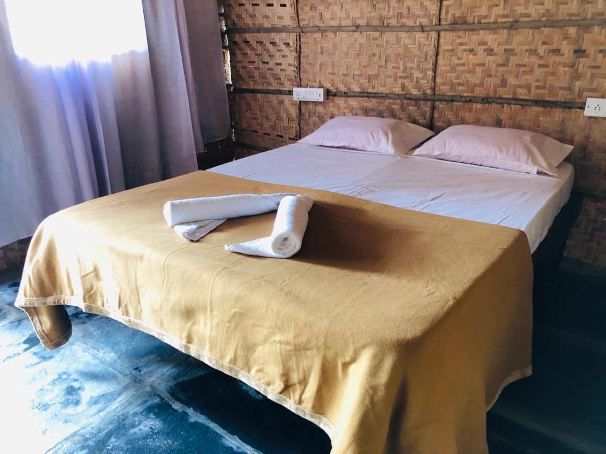 Island Vibes Hotel Hampi Ngoại thất bức ảnh