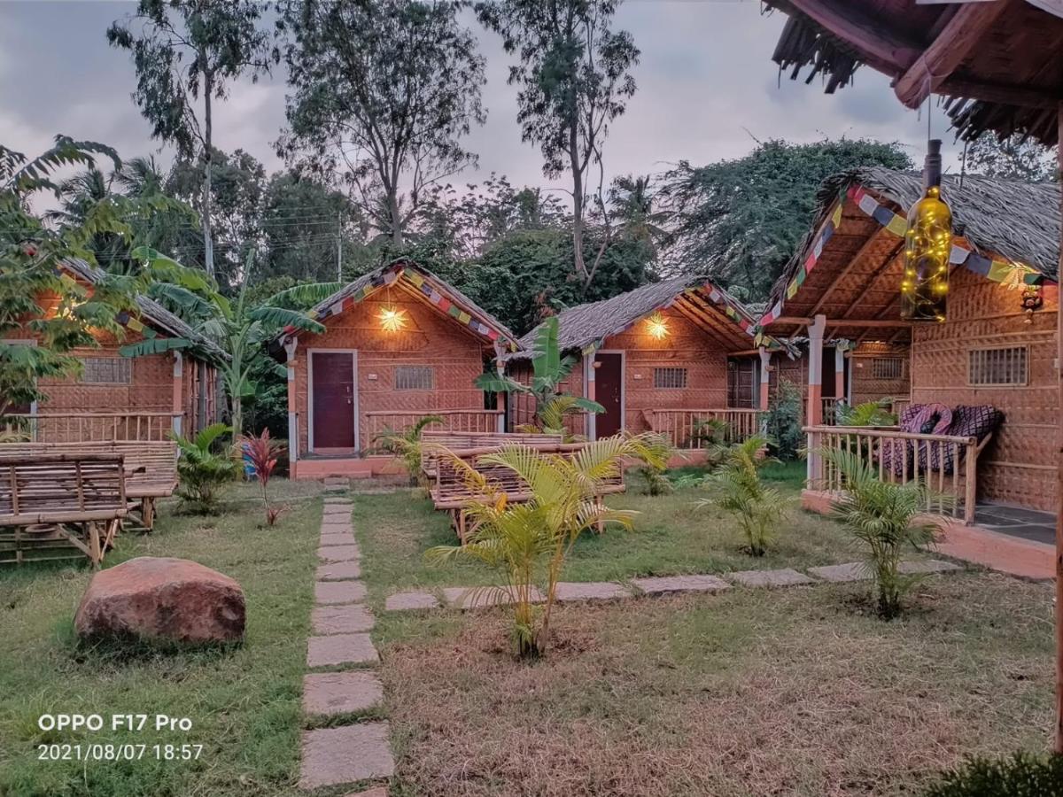 Island Vibes Hotel Hampi Ngoại thất bức ảnh